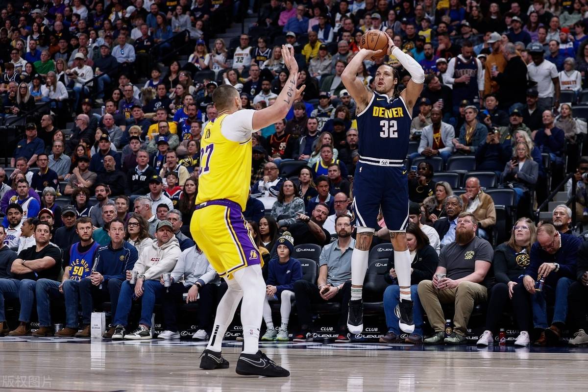 九游会平台-关于湖人不断突破！，穆雷连续五场比赛得分超过领先优势明显上演精彩一战的信息